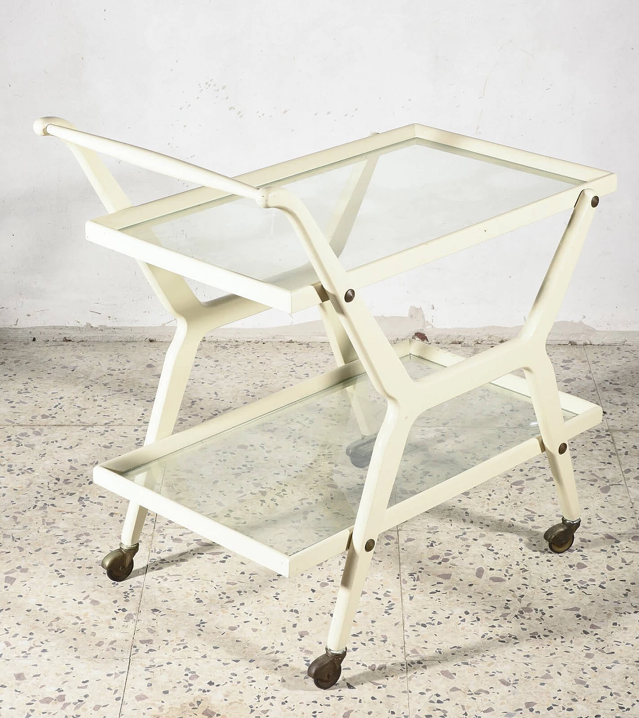 White lacquered wooden food trolley, 1970s 9