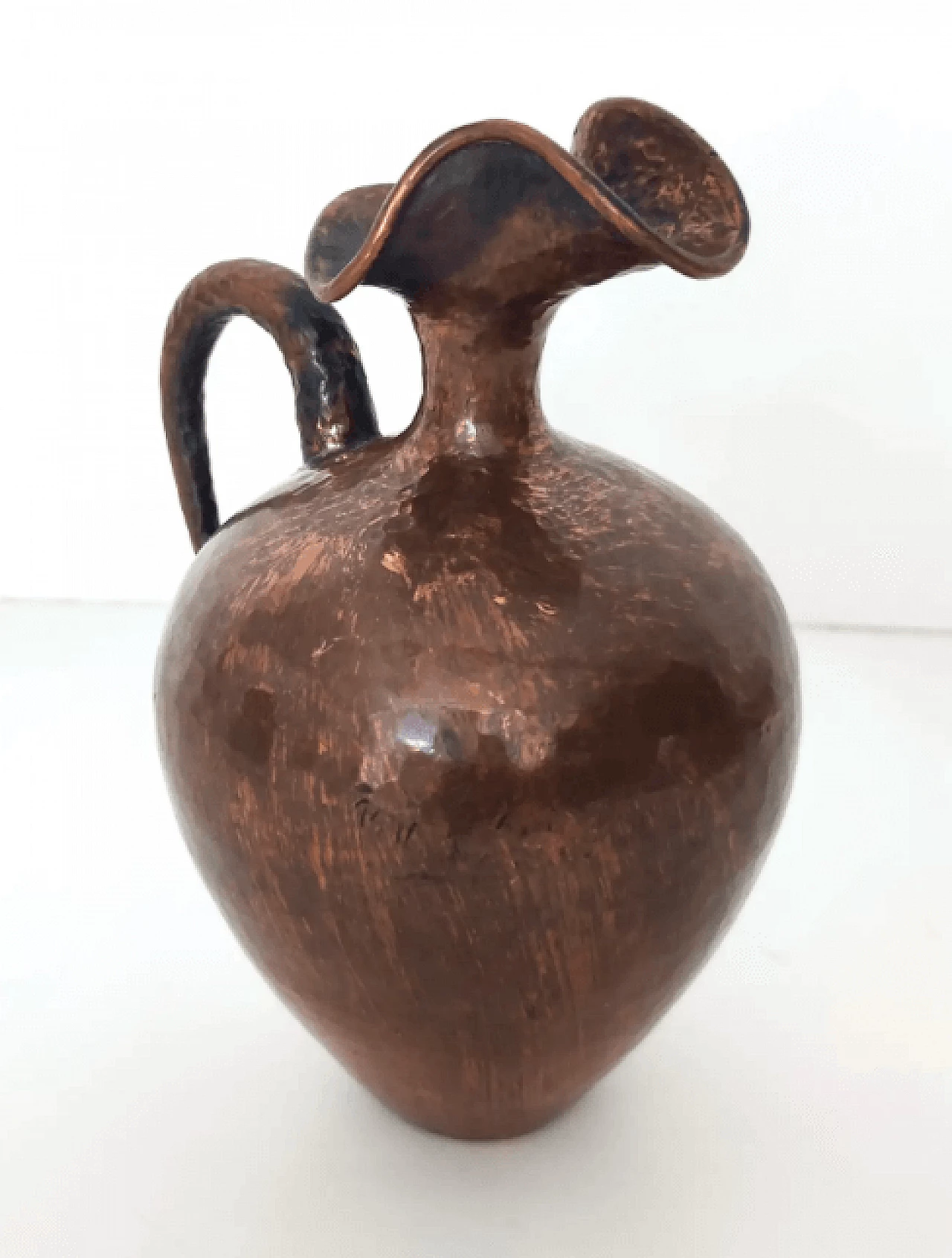 Brocca in rame sbalzato di Egidio Casagrande, anni '50 5