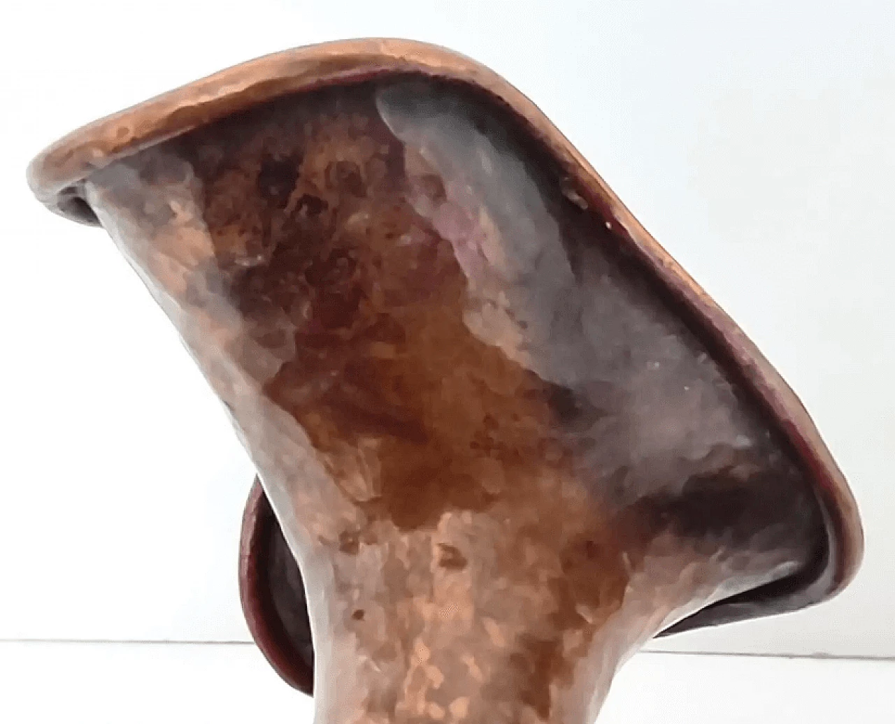 Brocca in rame sbalzato di Egidio Casagrande, anni '50 11