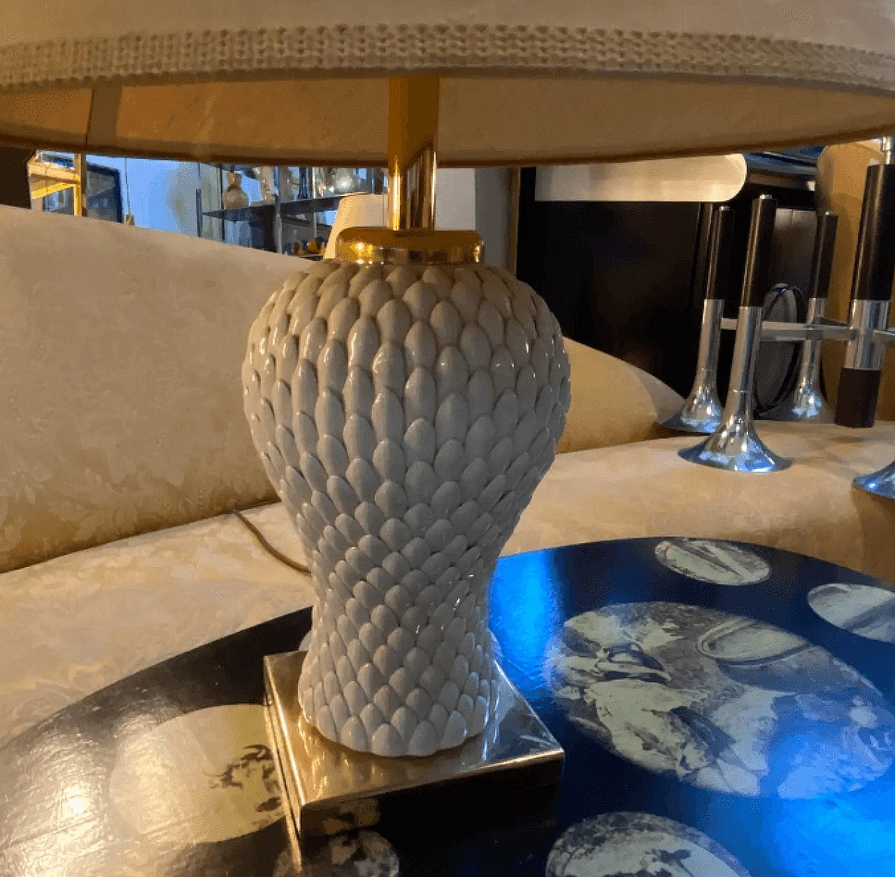 Brass and porcelain table lamp attributed to Tommaso Barbi, 1980s 3