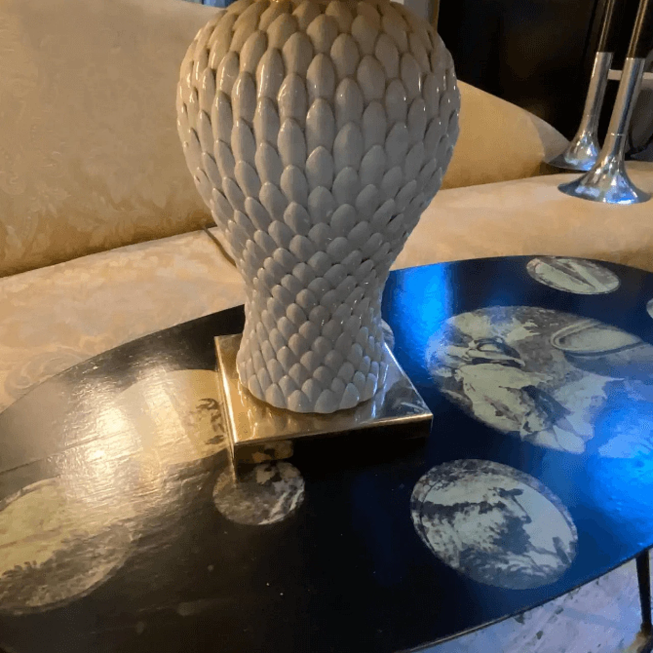 Brass and porcelain table lamp attributed to Tommaso Barbi, 1980s 7