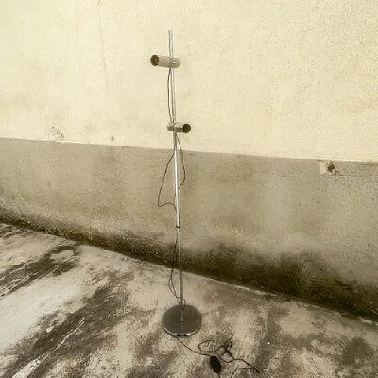 Lampada francese in metallo cromato, anni '70 1