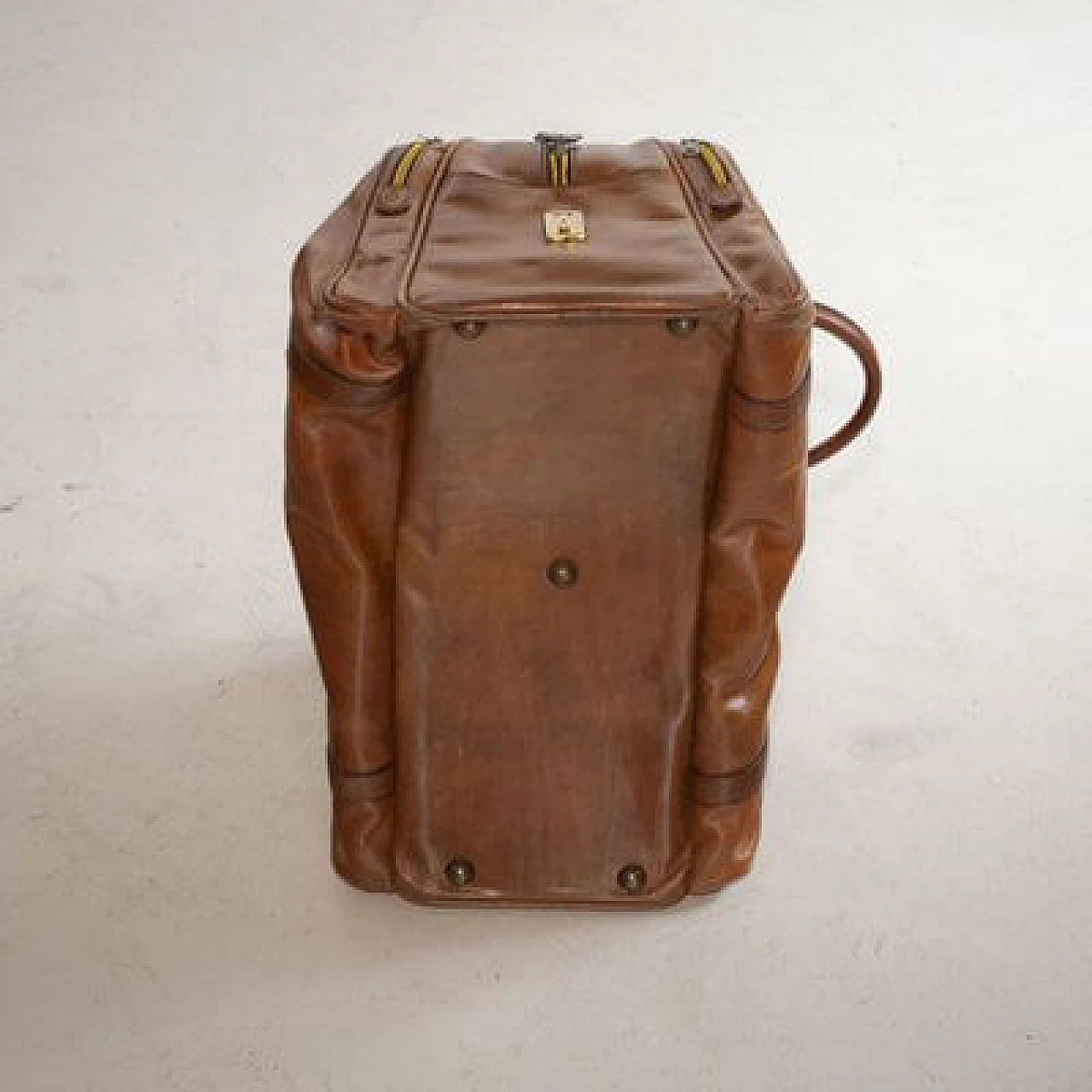 4 Leather travel bags, 1950s 10