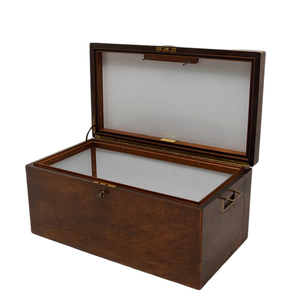 English cigar box by Grunebaums LTD, 1930s 16