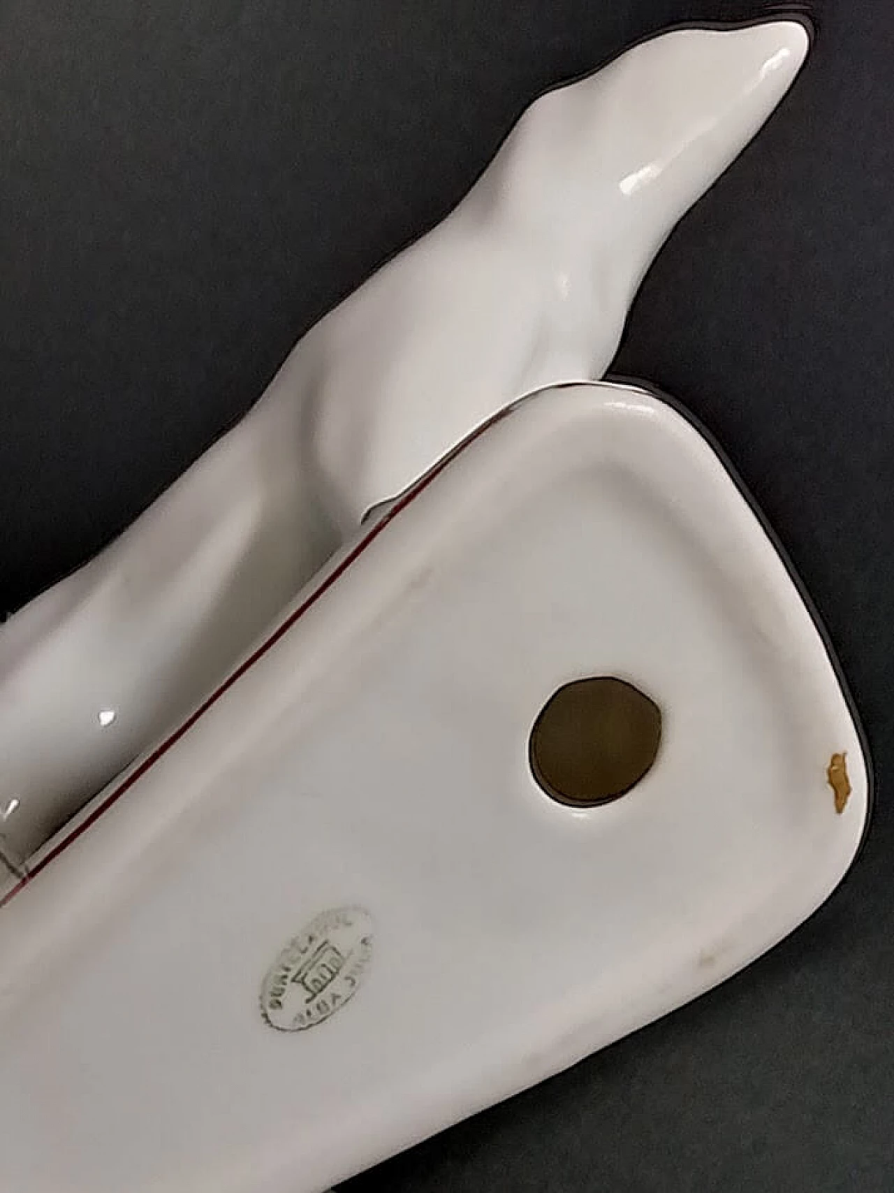 Polar bear sculpture in porcelain from Cluj-Napoca, 1920s 12