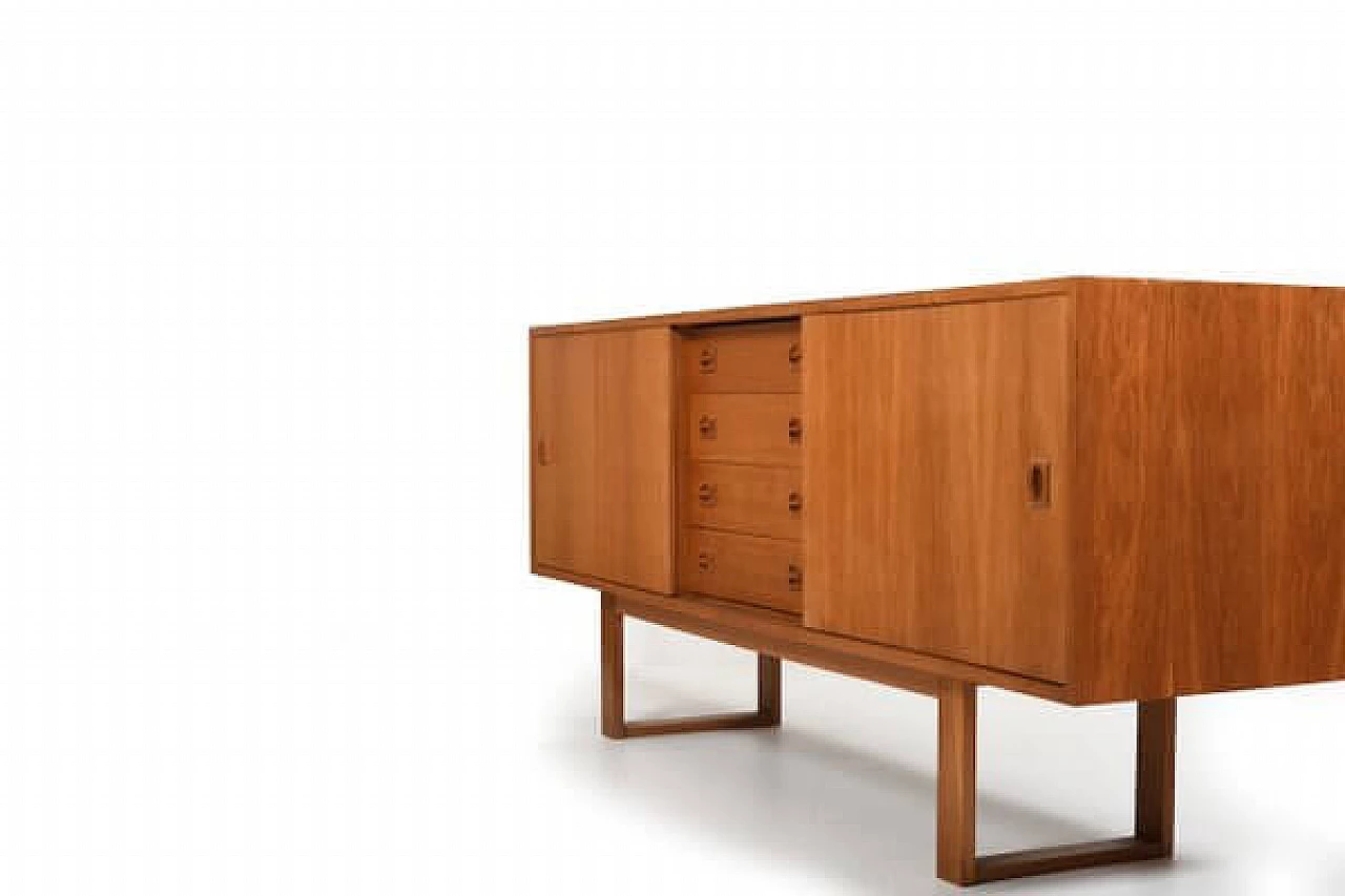 Credenza danese in quercia, anni '60 11