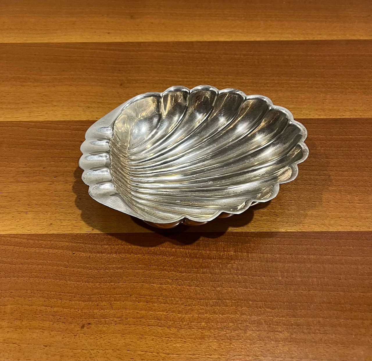 Conchiglia battesimale in argento, '700 1