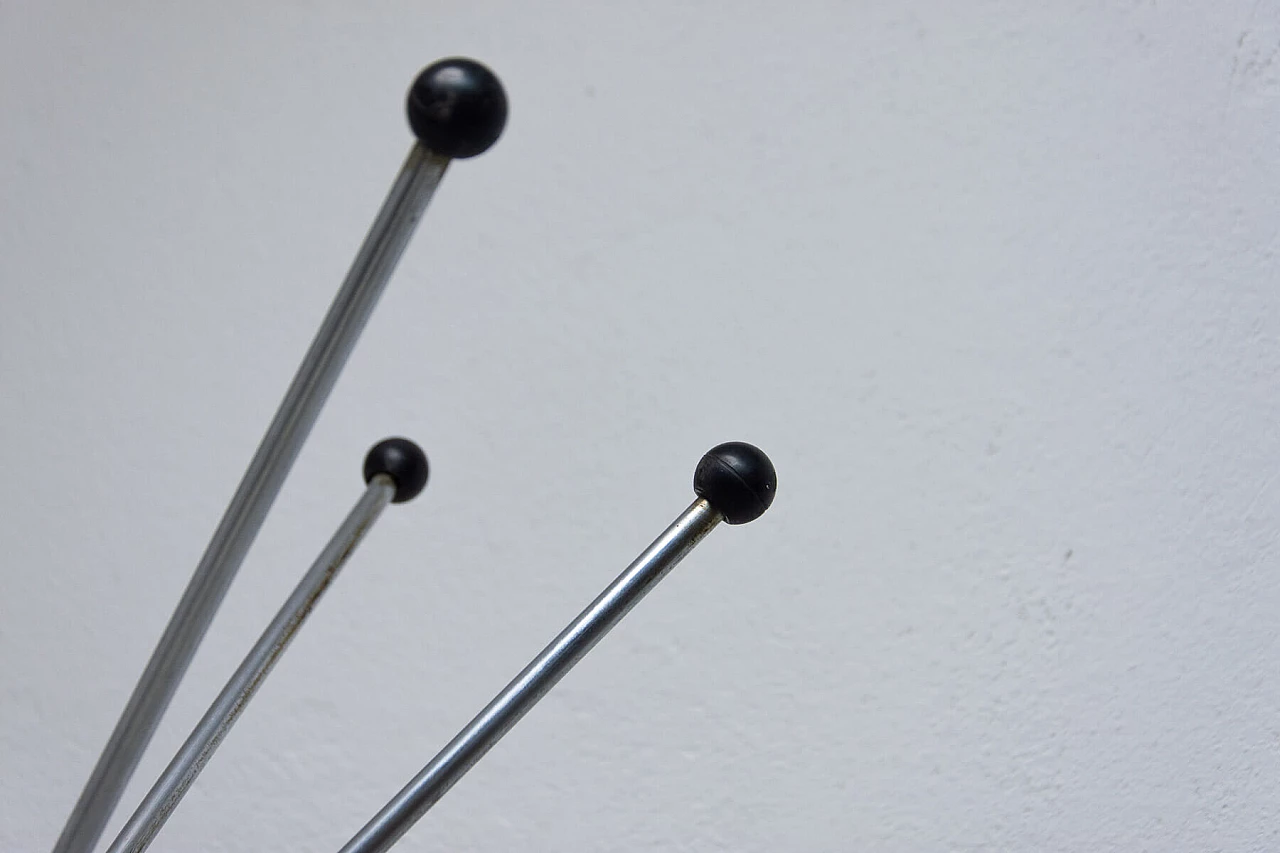 Appendiabiti in stile Bauhaus in metallo cromato, anni '30 10