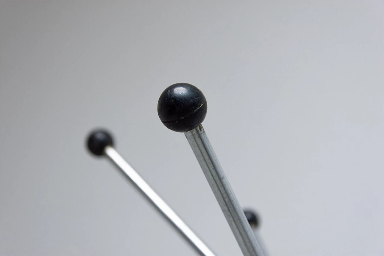 Appendiabiti in stile Bauhaus in metallo cromato, anni '30 11