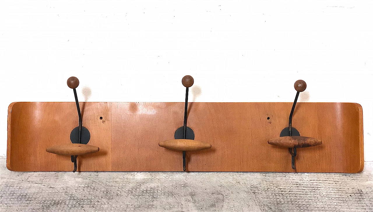 Fratelli Reguitti coat stand in wood and iron, 1960s 7