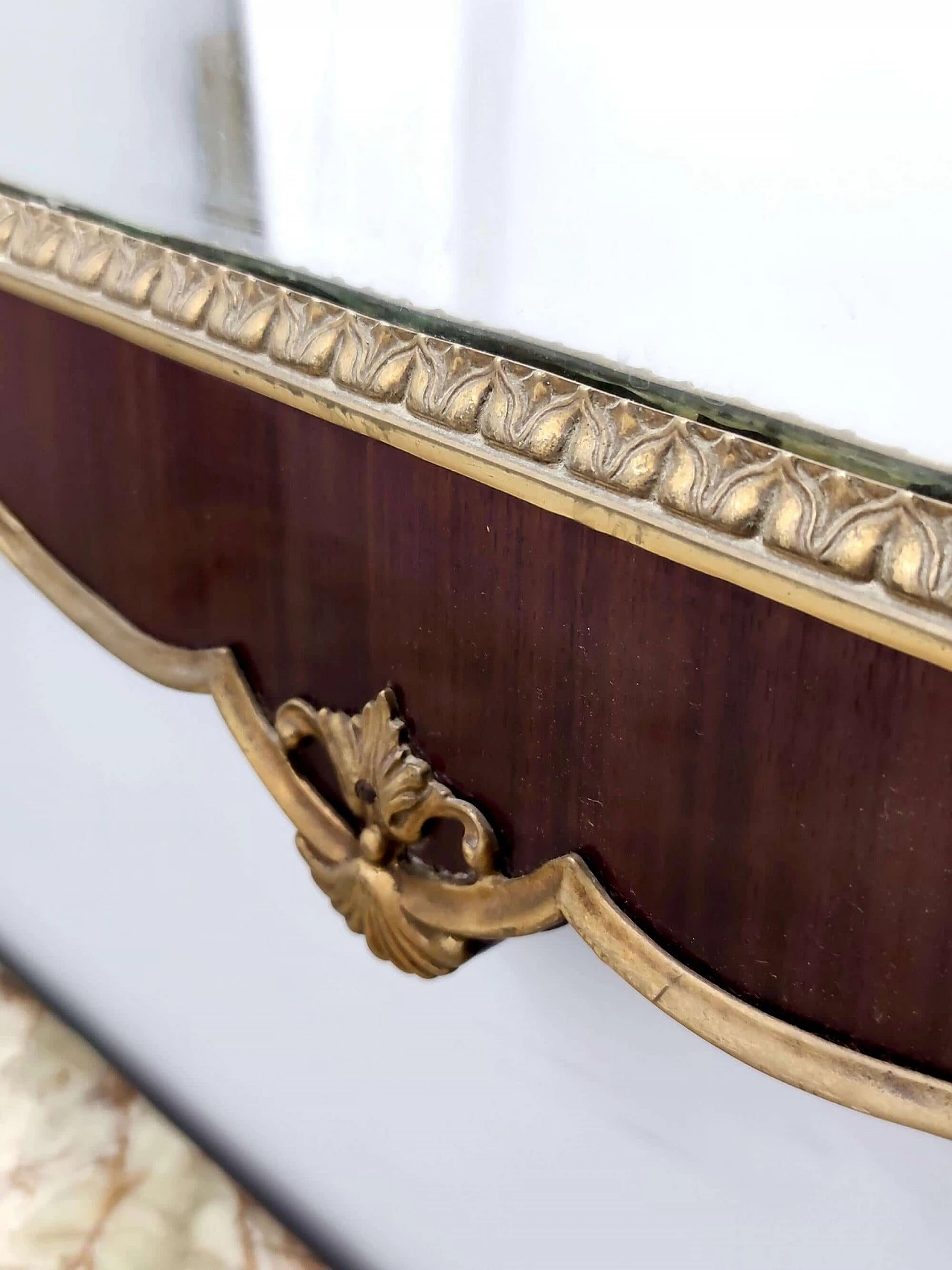 Specchio da parete con cornice in faggio e ottone, anni '60 1