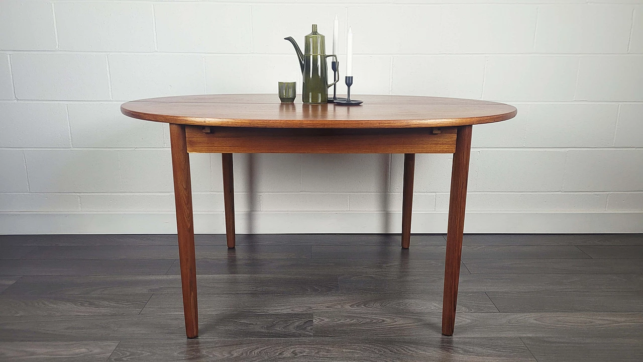 Extendable Dalescraft dining table by Malcolm David Walker, 1960s 1