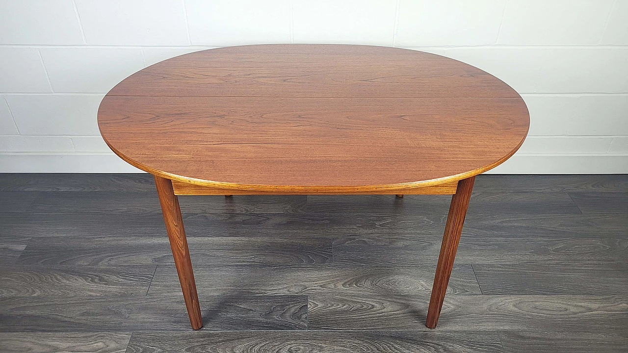 Extendable Dalescraft dining table by Malcolm David Walker, 1960s 3