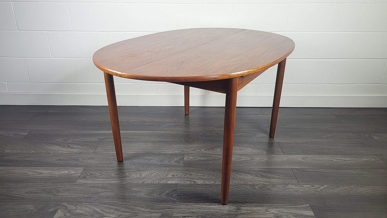 Extendable Dalescraft dining table by Malcolm David Walker, 1960s 11