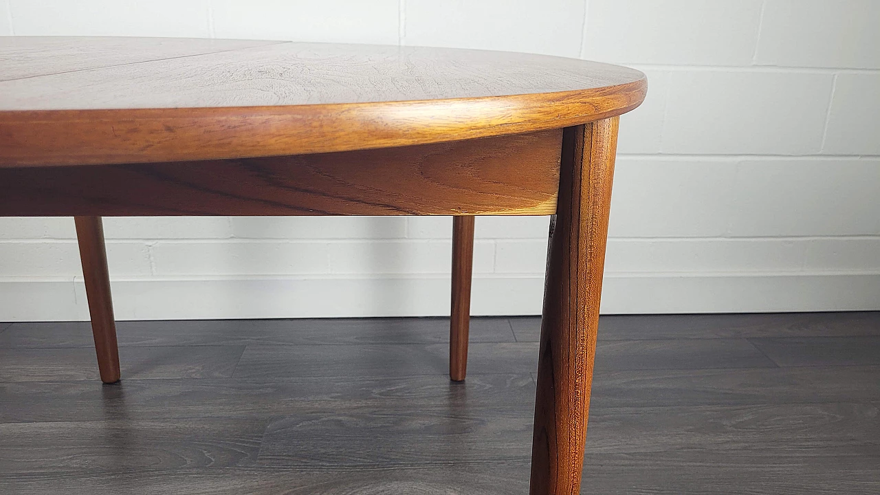 Extendable Dalescraft dining table by Malcolm David Walker, 1960s 17