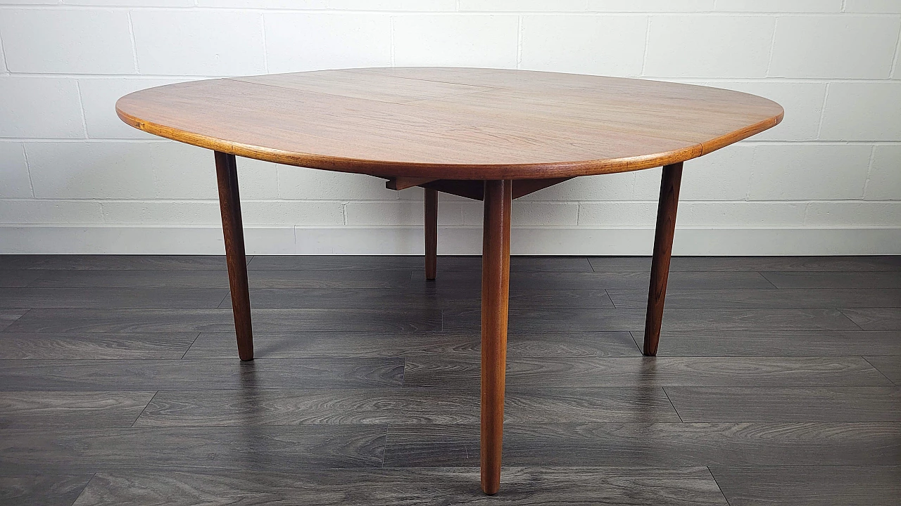 Extendable Dalescraft dining table by Malcolm David Walker, 1960s 22