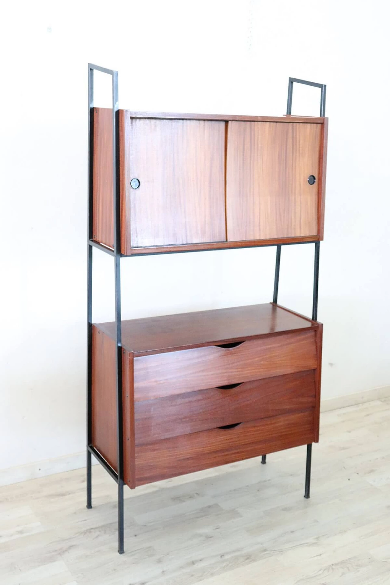 Scarpiera in teak e ferro con ante scorrevoli, anni '60 3