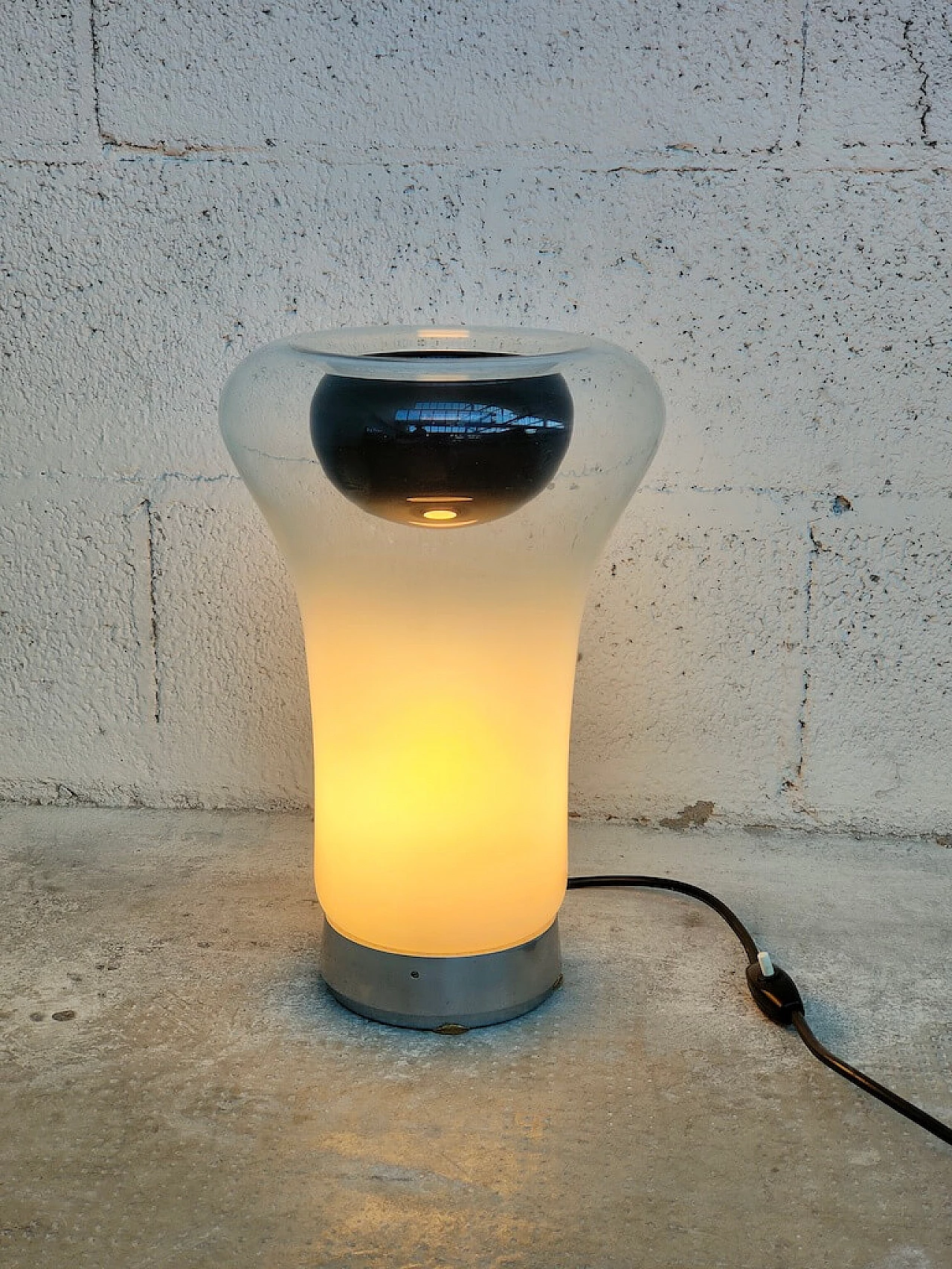 Table lamp Saffo by Angelo Mangiarotti for Artemide, 1960s 3