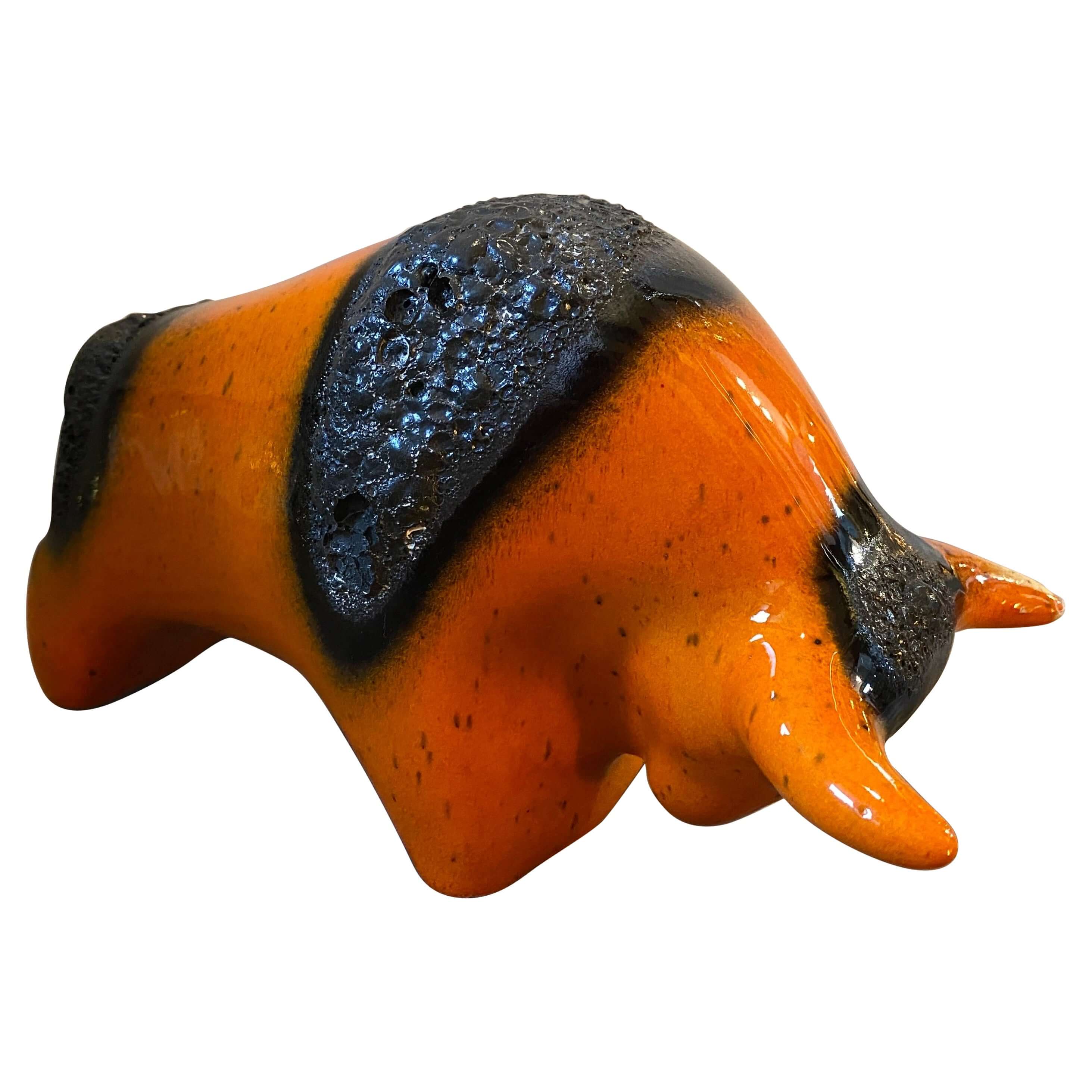 Otto Keramik's fat lava ceramic bull sculpture, 1970s | intOndo