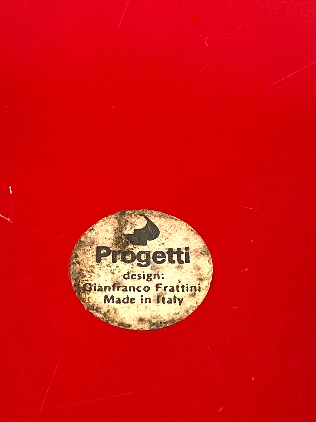 Vassoio rosso di Gianfranco Frattini per Progetti Italia, anni '70 14