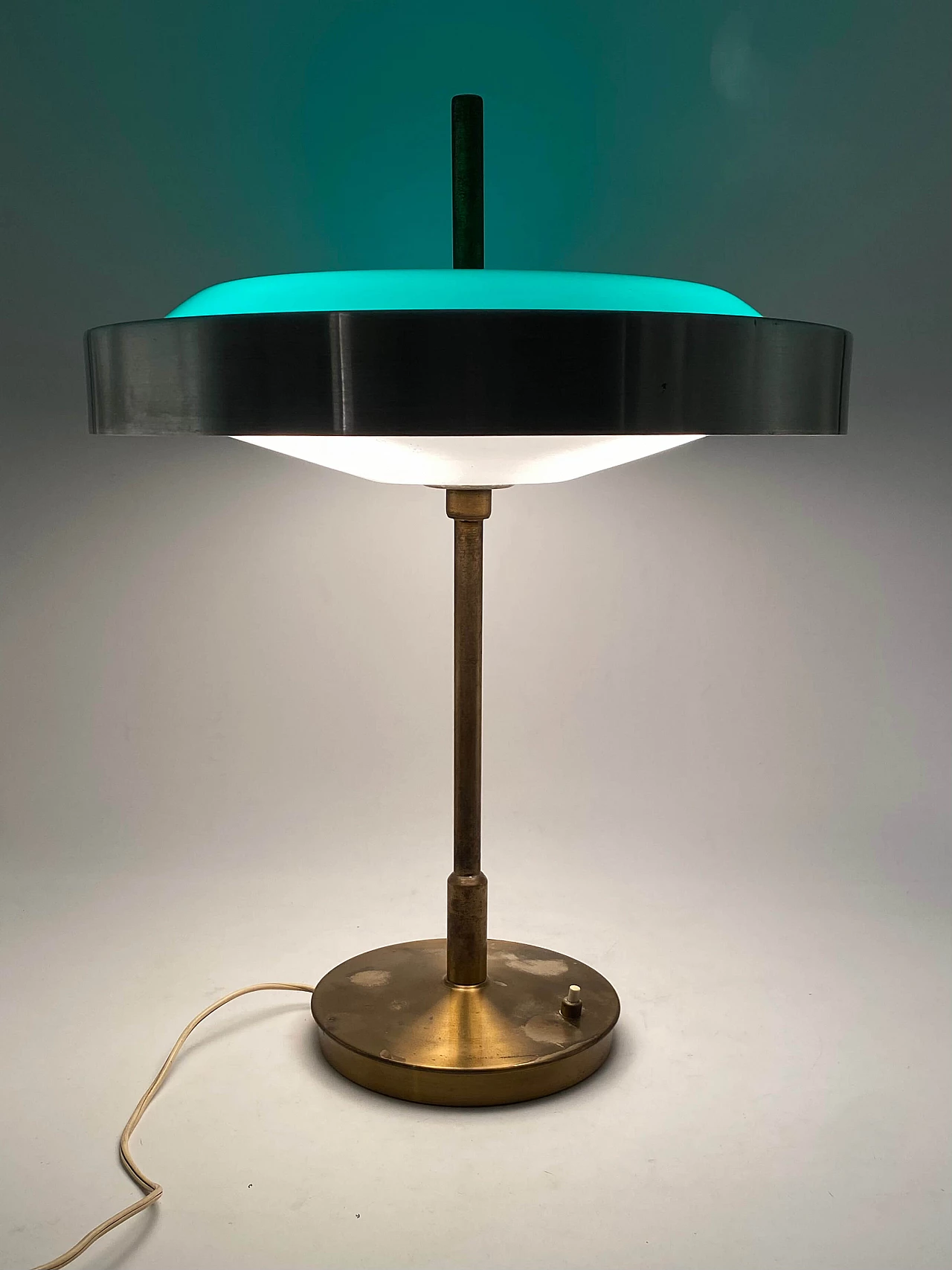 Table lamp in brass and glass by Oscar Torlasco for Lumi, 1960s 24