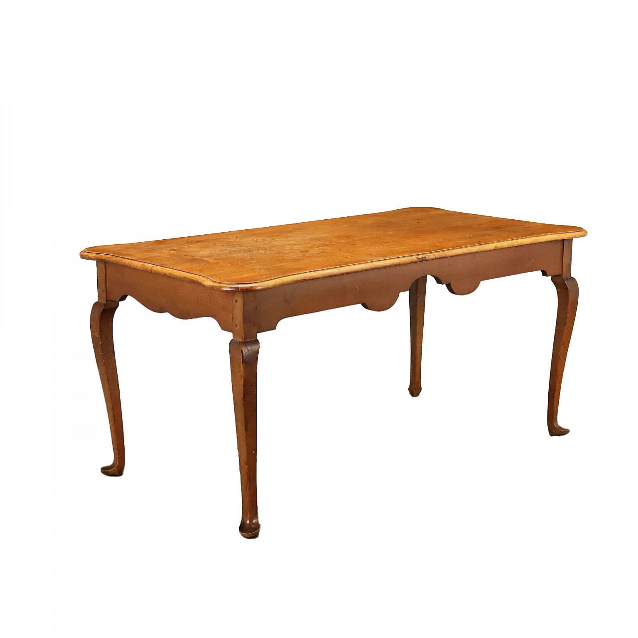 Table in spruce supported by wavy legs 1