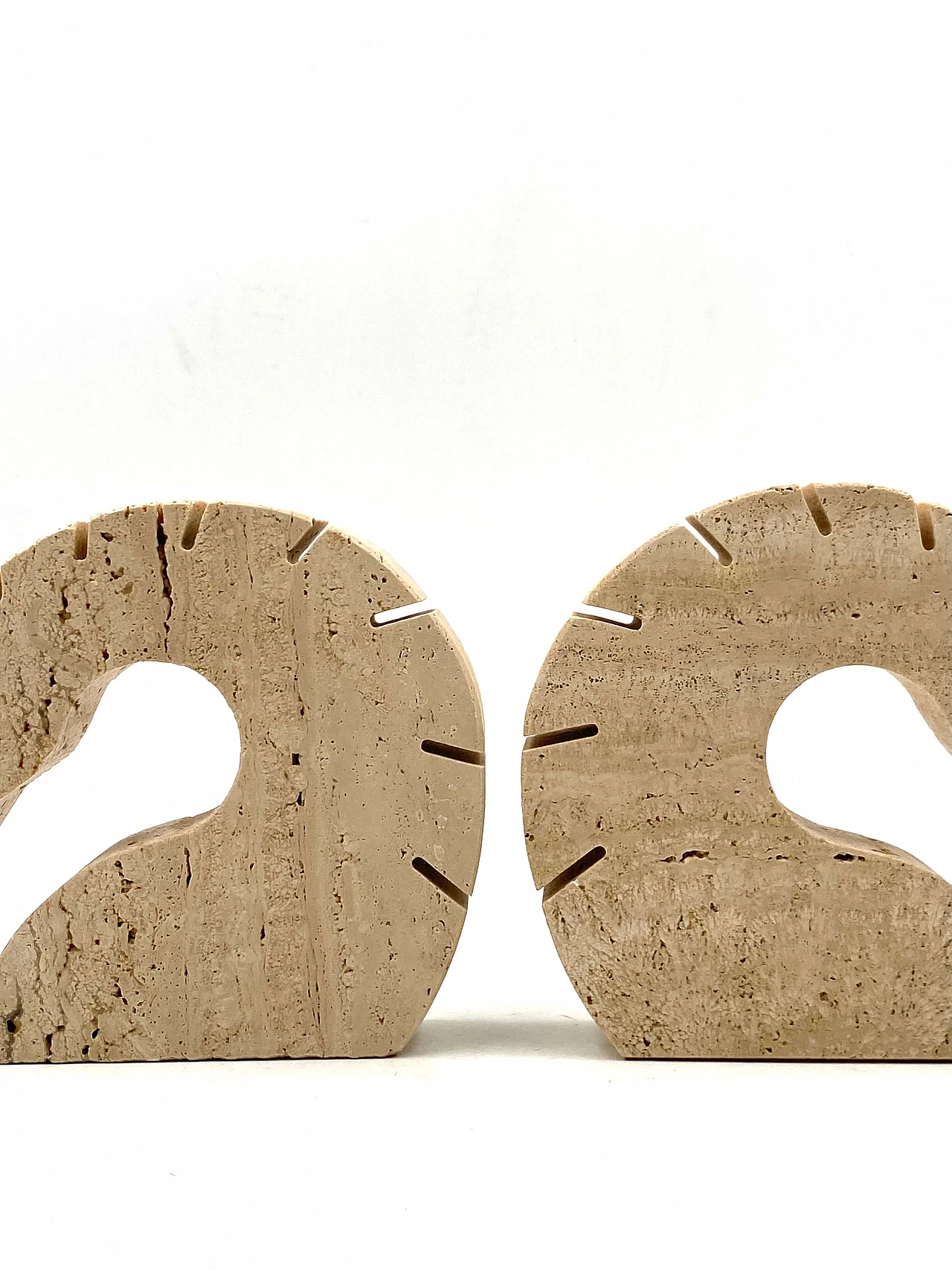 Horse-shaped travertine bookends by Fratelli Mannelli, 1970s 13