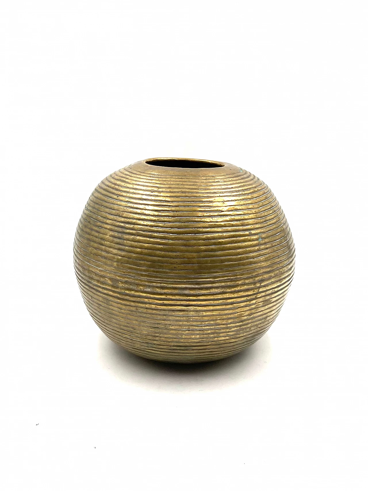 Spherical aluminium vase, 1970s 17