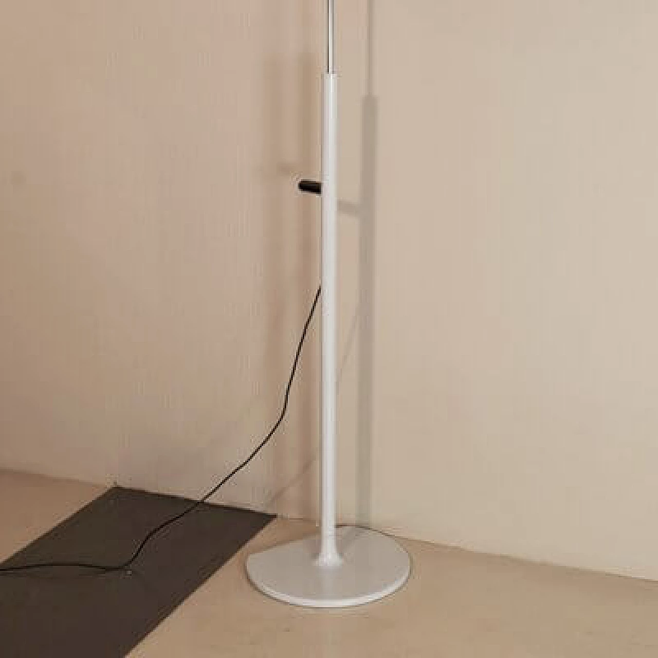 Floor lamp by Joe Colombo for Oluce, 1970s 2