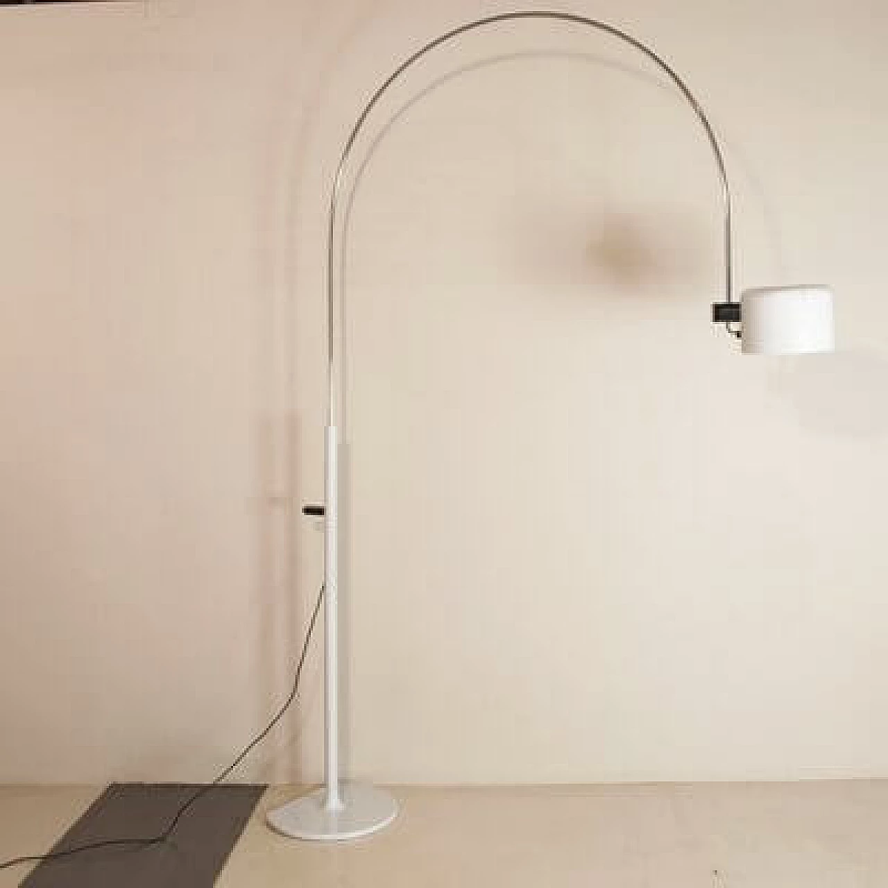 Floor lamp by Joe Colombo for Oluce, 1970s 3