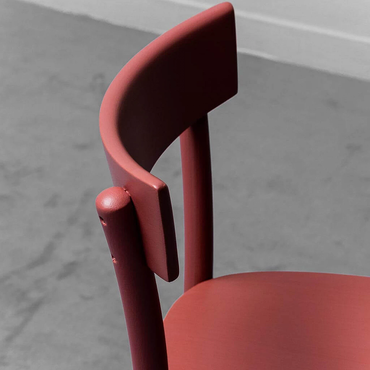 Pair of coloured wooden chairs, 1950s 9