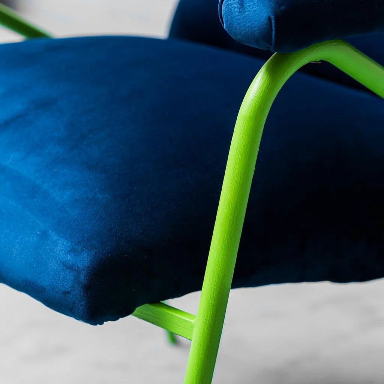 Blue velvet and green metal armchair, 1960s 7