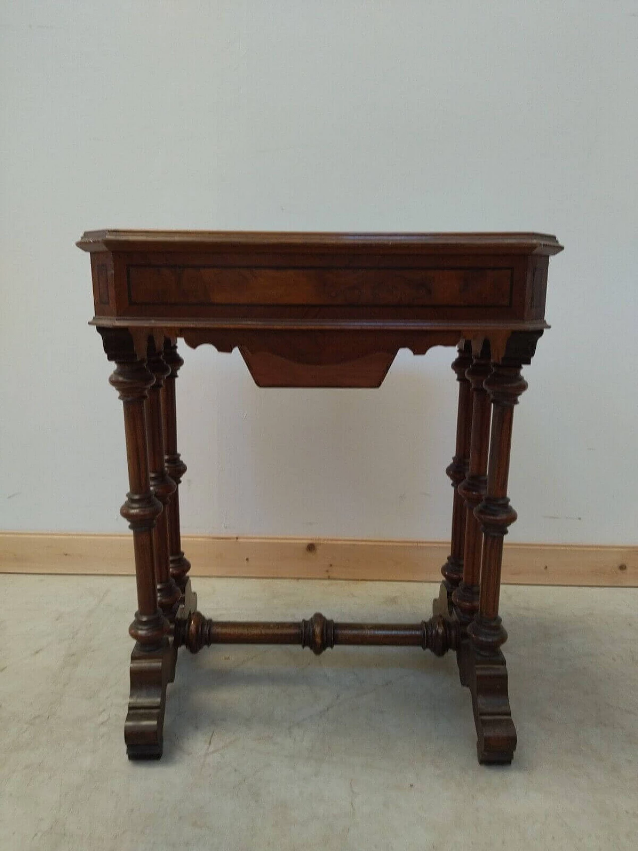 Walnut and briar work table, late 19th century 10