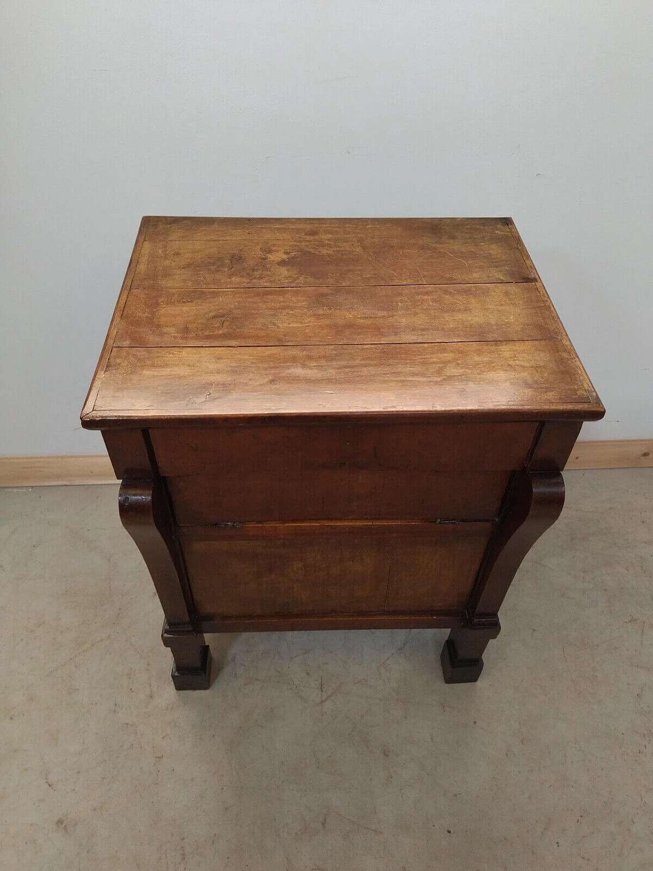 Empire bedside table with braces, early 19th century 4
