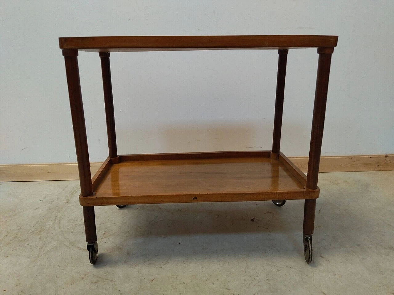 Walnut food trolley, mid-19th century 8