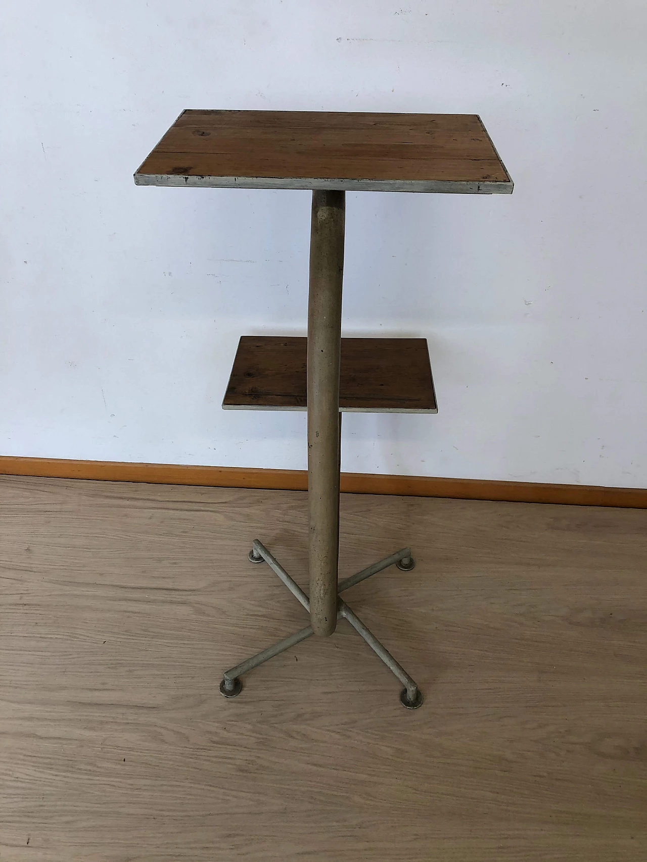 Iron frame with wooden shelves, 1950s 8