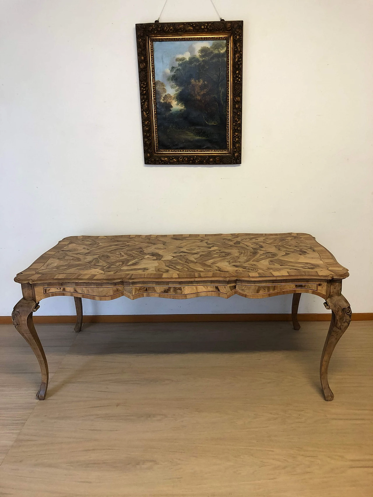 Walnut-root veneered table, 1940s 1