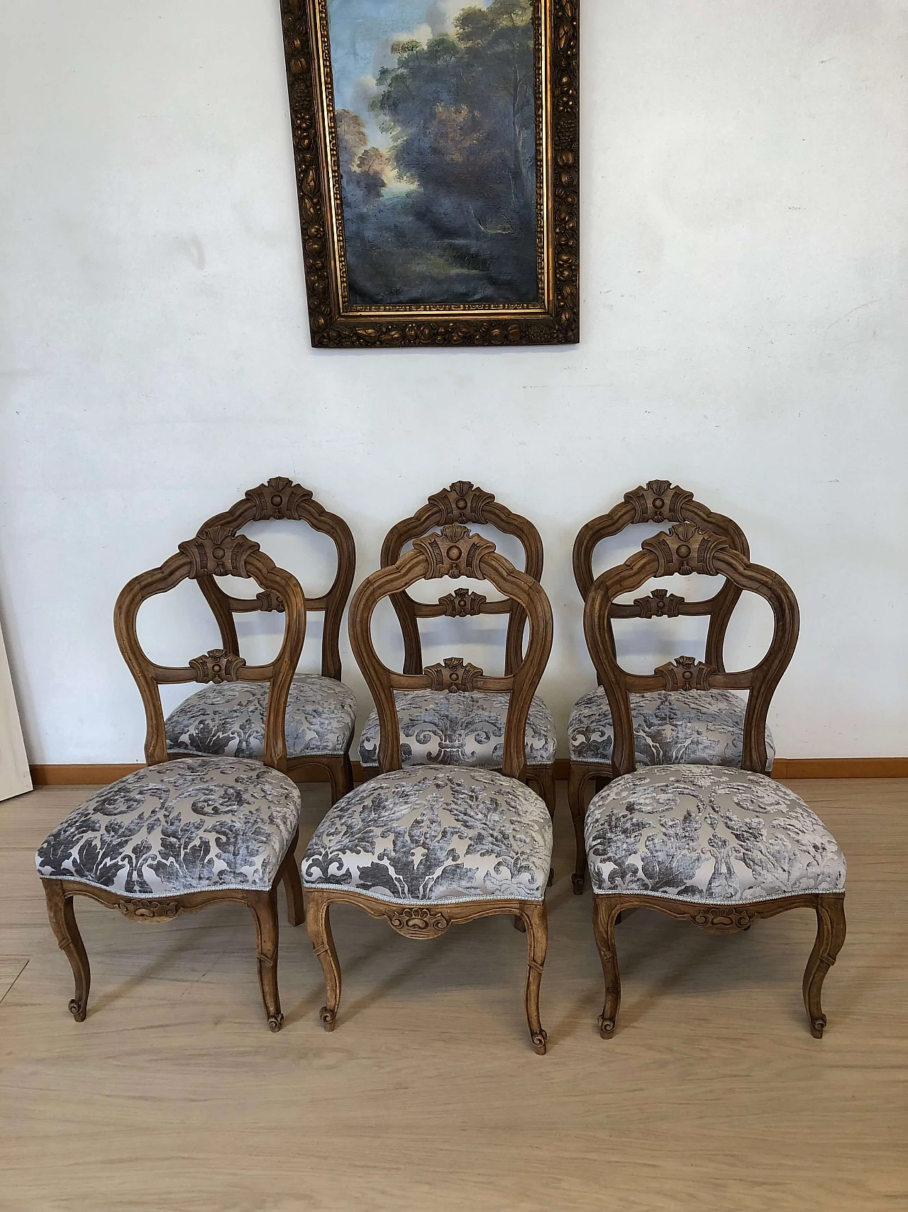 6 Walnut chairs with upholstered seat, 19th century 2