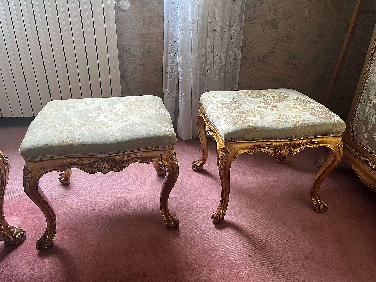 Pair of Venetian Baroque style stools, early 20th century 7