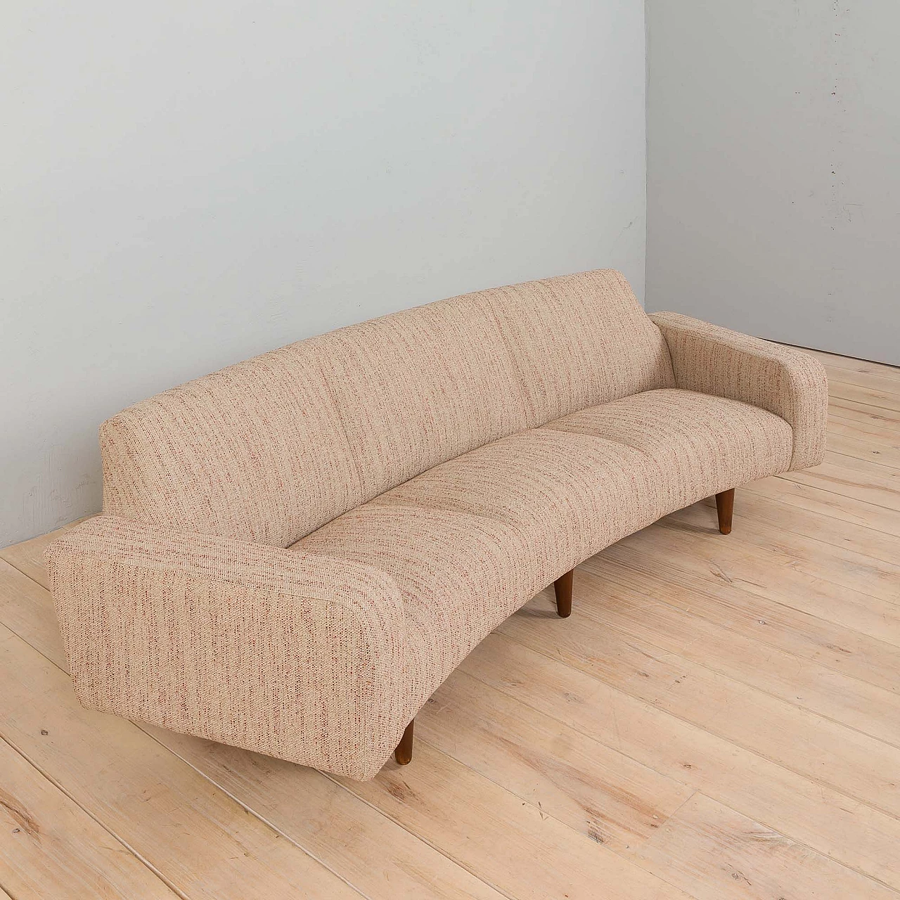 Banana curved sofa by Illum Wikkelsø for Aarhus Polstermøbelfabrik, 1970s 7