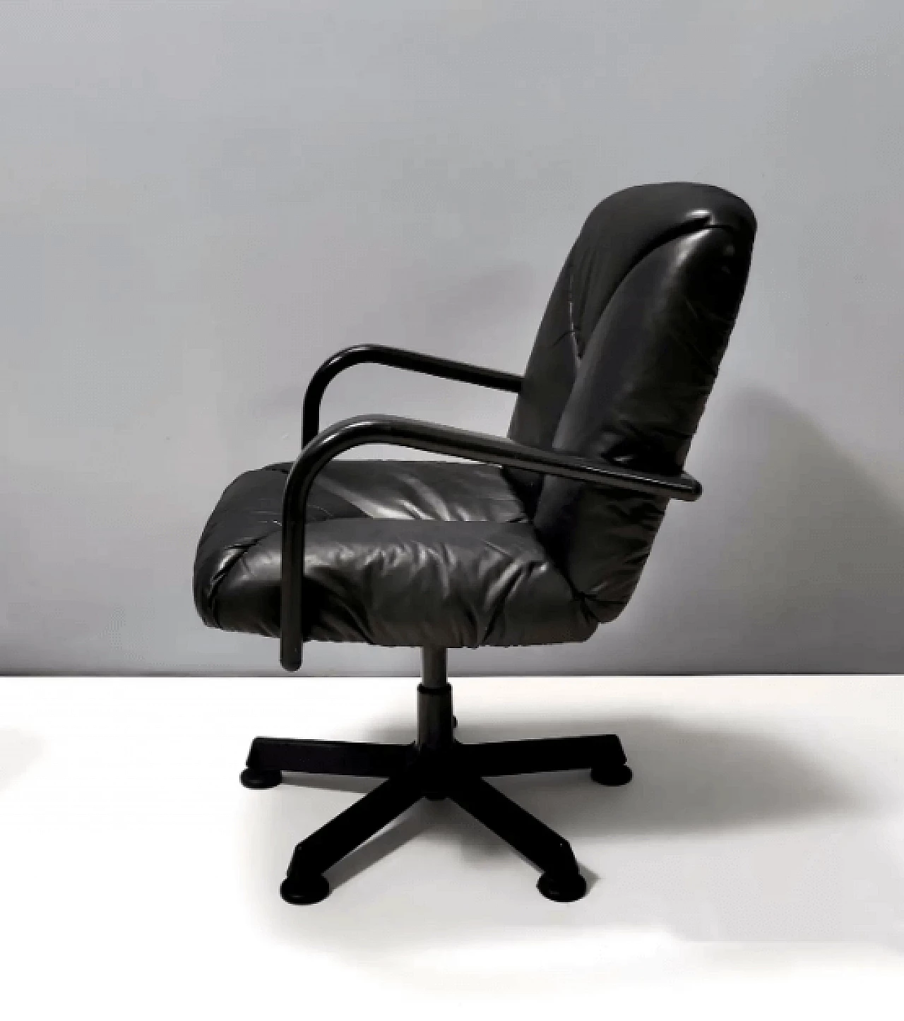Coppia di sedie da ufficio in pelle di Vico Magistretti per ICF Design, 1978 10