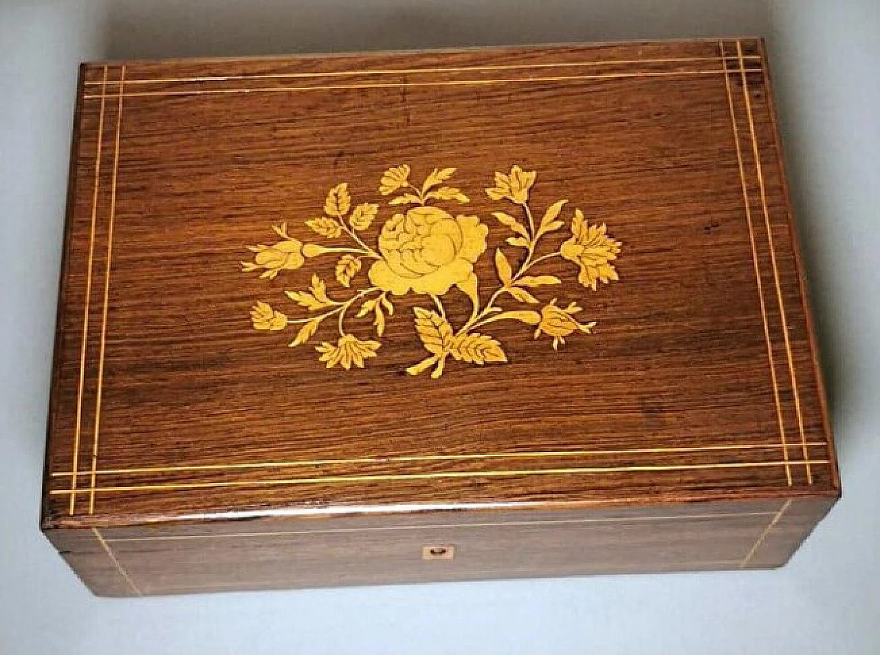 Napoleon III style walnut casket with inlays, late 19th century 2