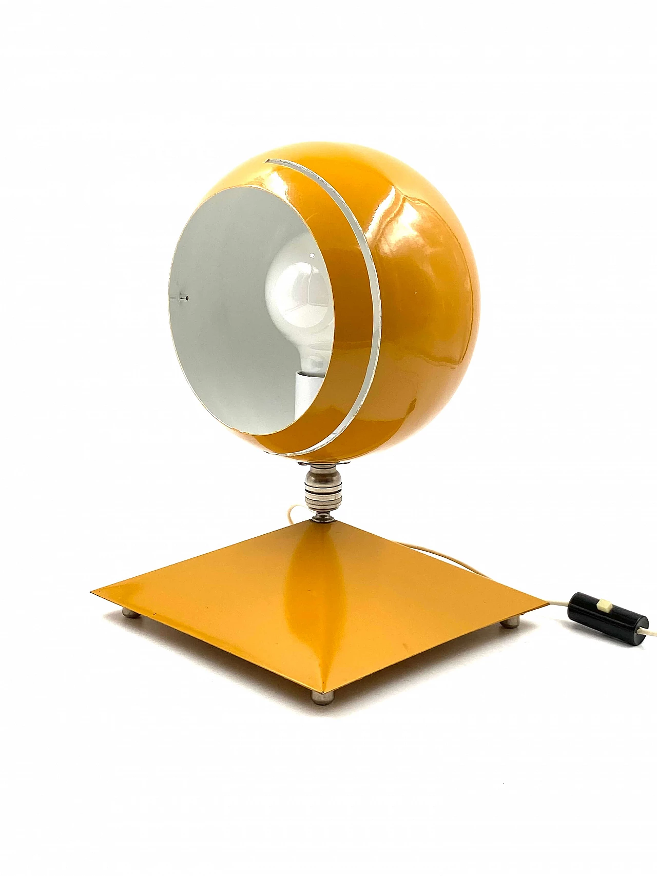 Eyeball yellow table lamp, 1970s 8