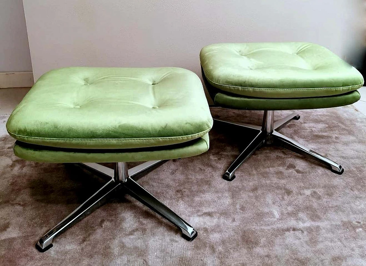 Pair of poufs with velvet cushions and aluminum frame, 1960s 1