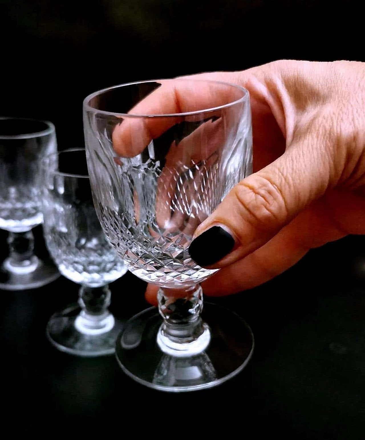 6 Ground crystal liqueur glasses in Beaux-Art style, 1920s 16