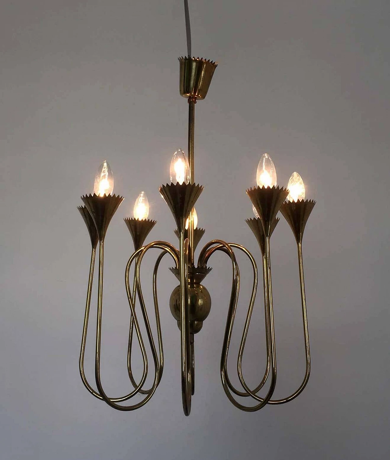 Eight-light brass chandelier attributed to Ulrich, 1940s 4