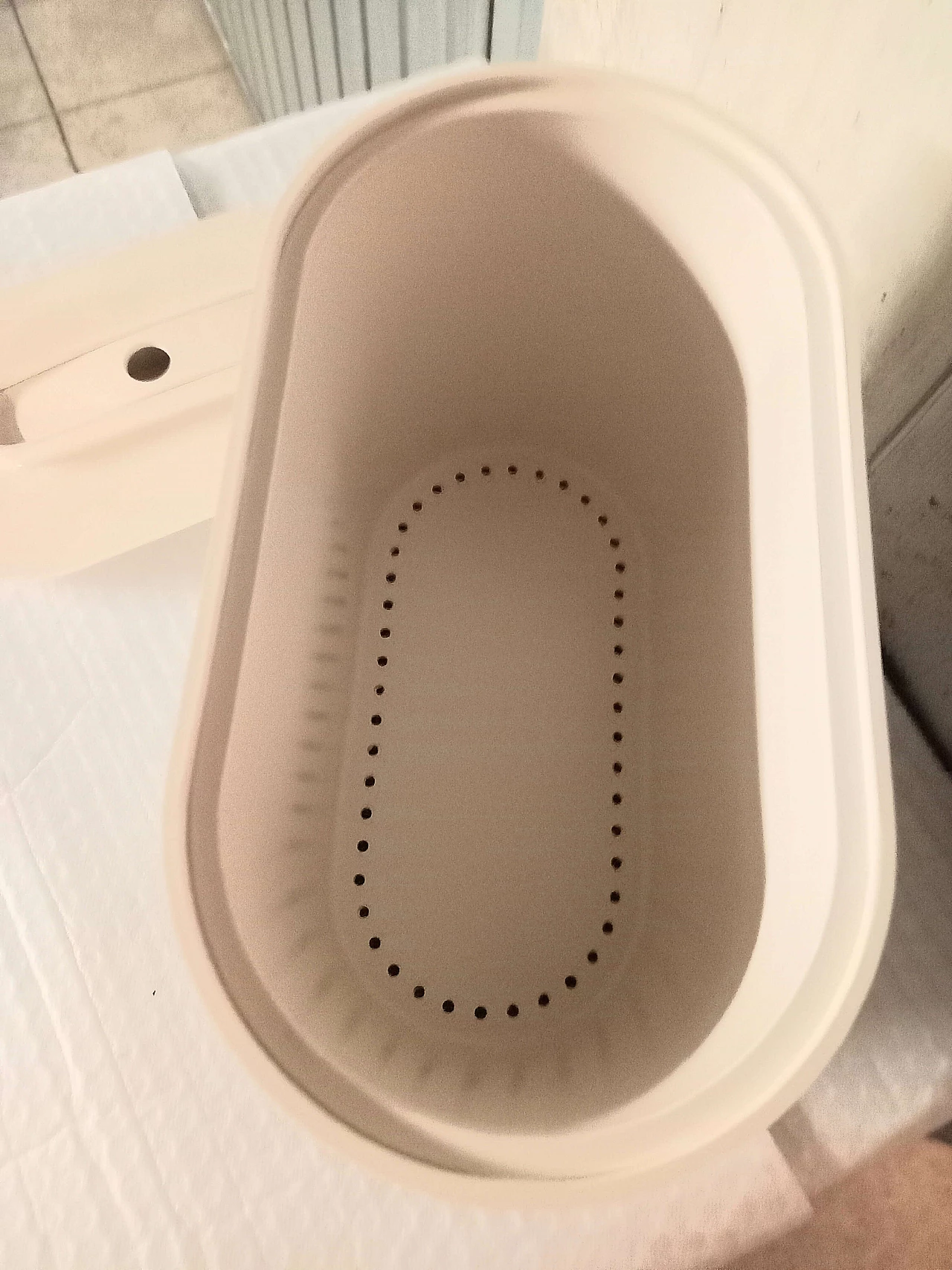 Ice bucket with pliers by Giotto Stoppino for Kartell 4