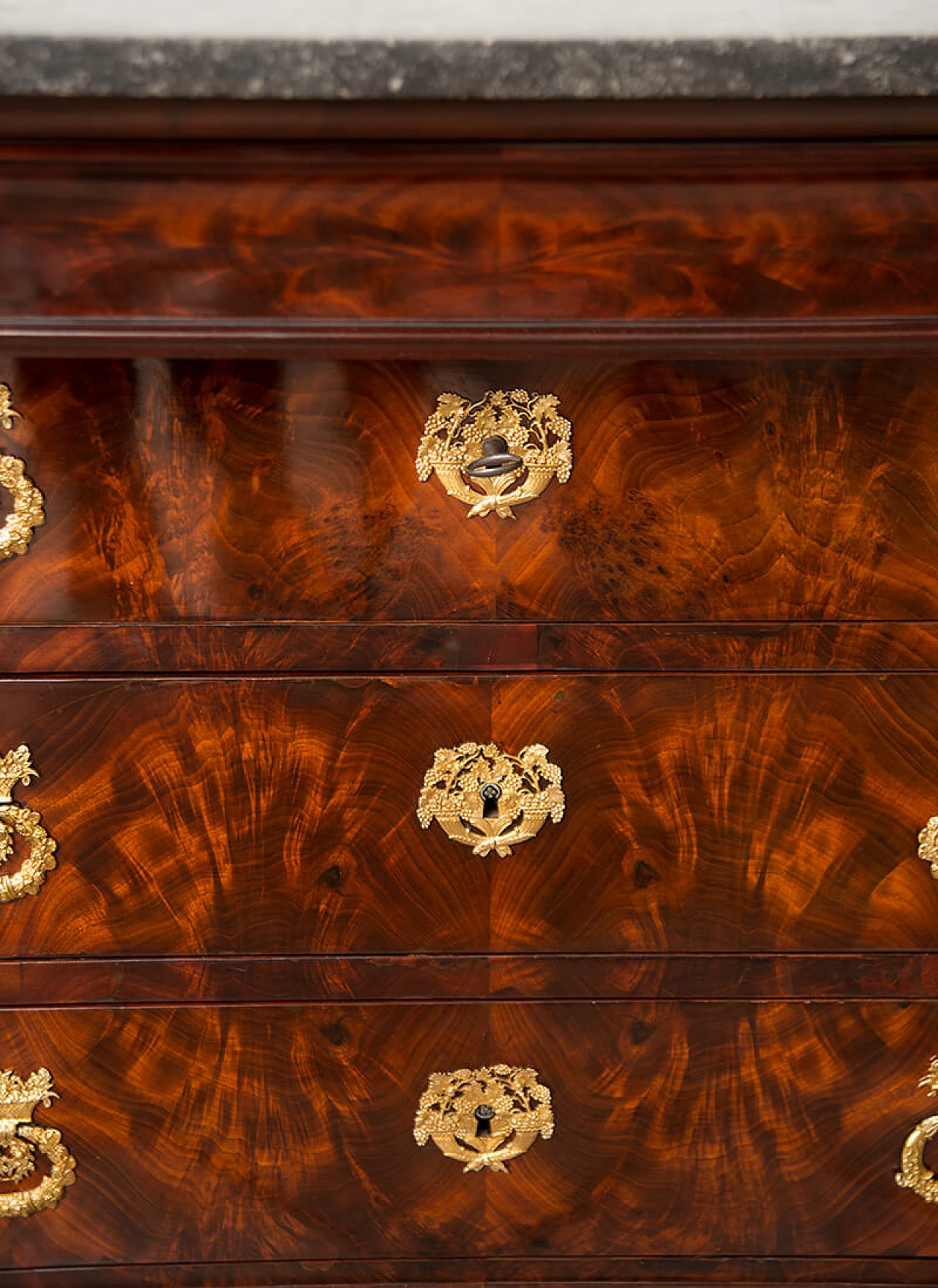Empire-style mahogany feather chest of drawers, 19th century 6