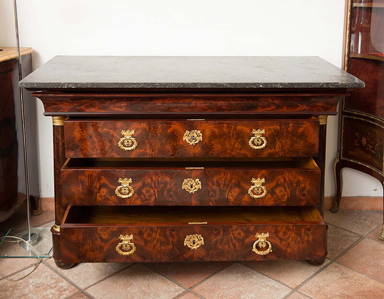 Empire-style mahogany feather chest of drawers, 19th century 7