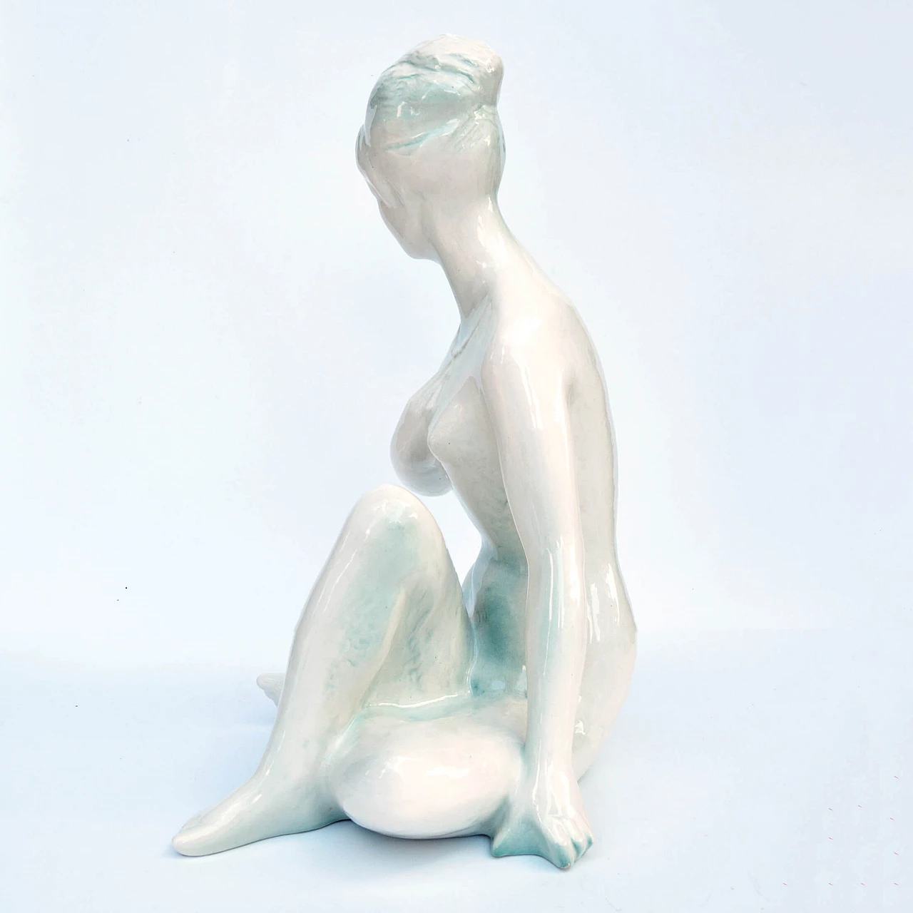 Female nude sculpture by Kokrda Jihokera Bechyně, 1960s 9